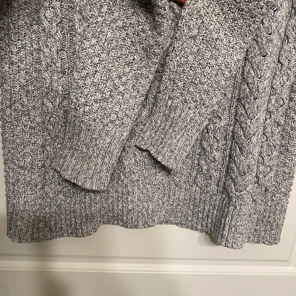 Old Navy Cable-Knit Mock Neck Heather Grey Sweater - Picture 3 of 8